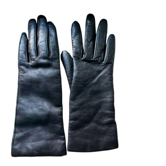 Vintage Fownes Black Leather Gloves Womens Sz 6
Cashmere Lining - Picture 1 of 7